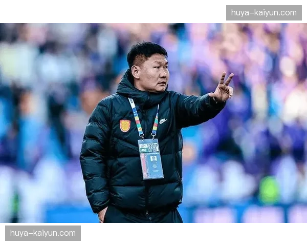 刘建业防守反击体系成熟，铜梁龙快速转换抵消控球劣势